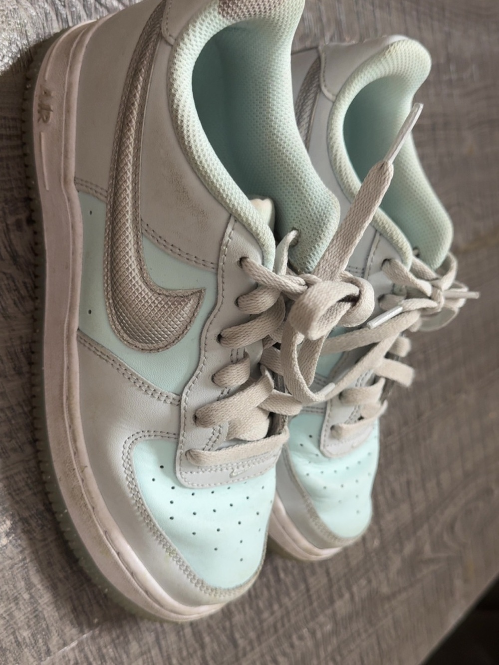 Nike Women’s Low-Top Sneakers in Mint and Light Gray